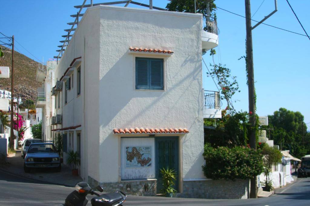 George Apartments Livadia  Екстериор снимка